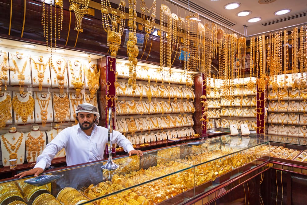 How Dubai Balances Tradition and Modernity (2025 Cultural Guide)