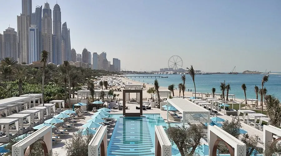 Top Beach Clubs in Dubai 2026 to Arrive in Your Supercar